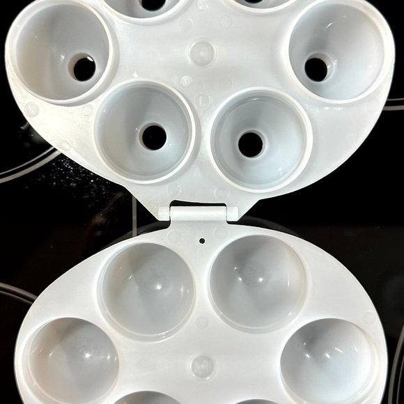 NEW Jello Jell-O Jigglers Easter Egg Mold Maker 3-D Hinged Paint Pallette GLOWS - Picture 6 of 10